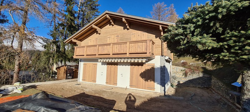 menuiserie-crans-montana-alexandre-lagger-balcon-volets