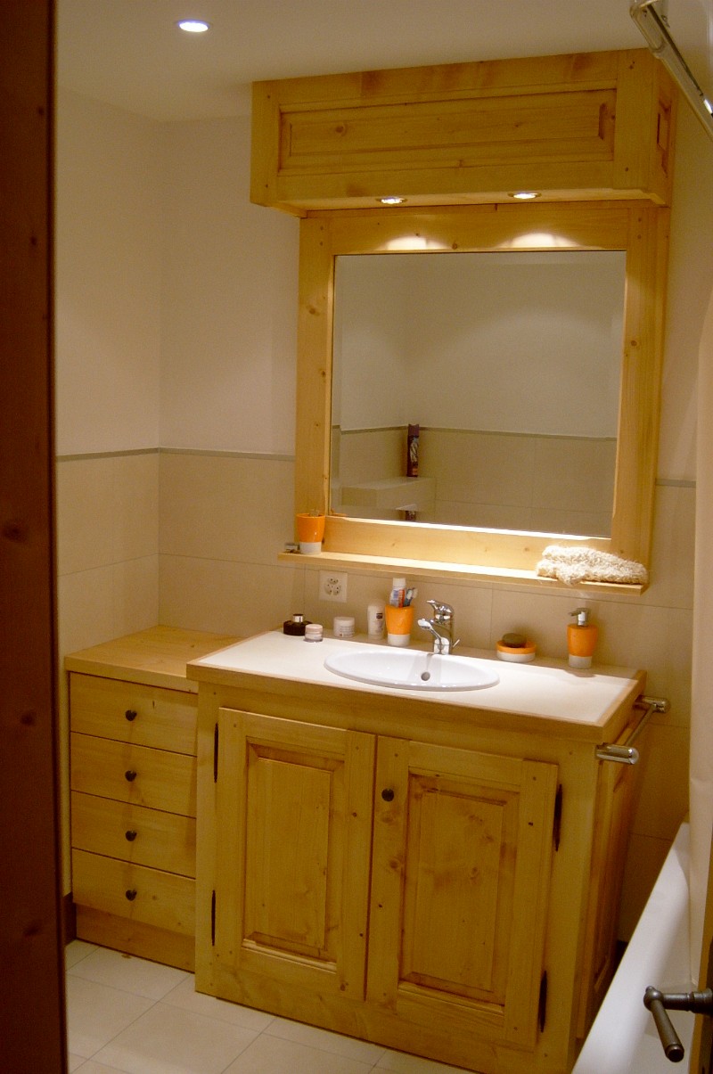 menuiserie-crans-montana-alexandre-lagger-salle-de-bains14