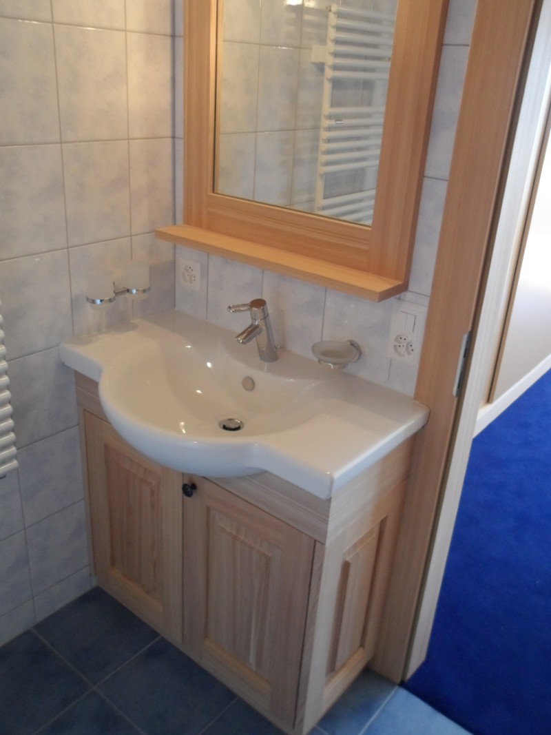 menuiserie-crans-montana-alexandre-lagger-salle-de-bains15