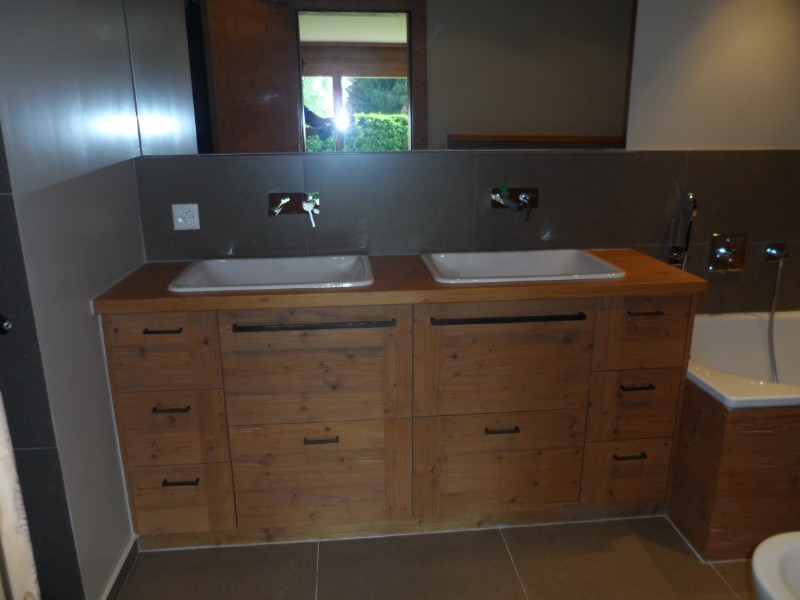 menuiserie-crans-montana-alexandre-lagger-salle-de-bains16