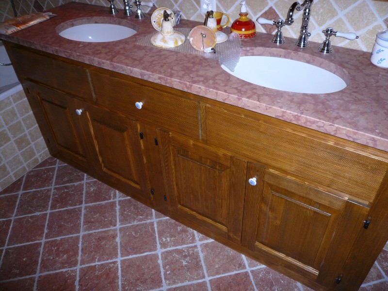 menuiserie-crans-montana-alexandre-lagger-salle-de-bains5