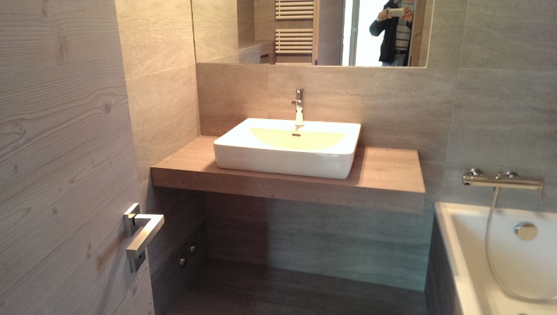 menuiserie-crans-montana-alexandre-lagger-salle-de-bains6