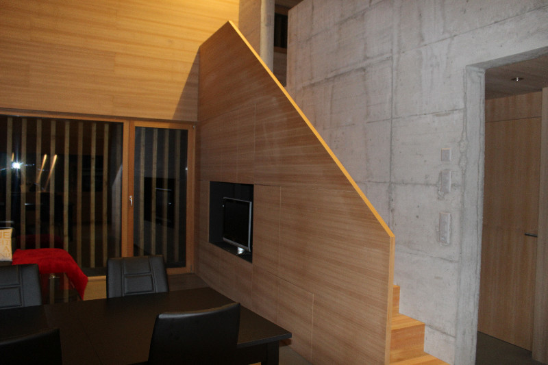 menuiserie-crans-montana-alexandre-lagger-tv-escalier